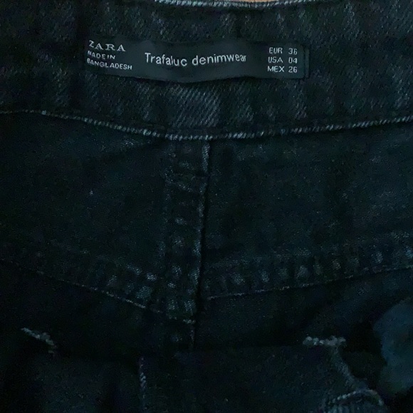 Zara Black Jean Shorts - Picture 7 of 7